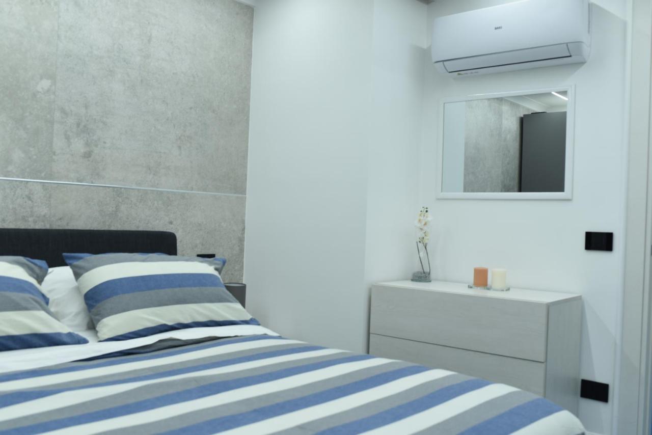 Chiaja Lux House Apartamento Nápoles Exterior foto